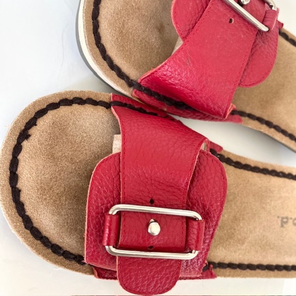 m.o.d Red lLeather Sandals - Picture 3 of 5